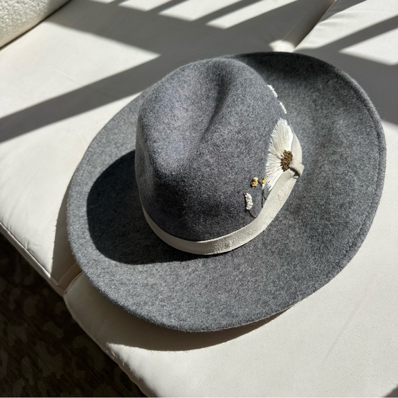 American Eagle Gray Wool Floral Embroidered Adjustable Fedora Hat main image 4